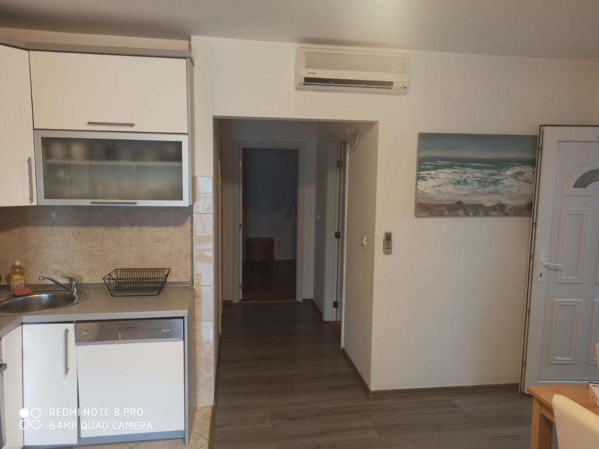 Apartments Zo Макарська Екстер'єр фото